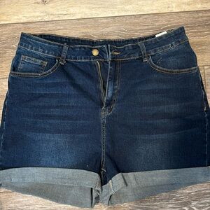 SHEIN Curve denim shorts